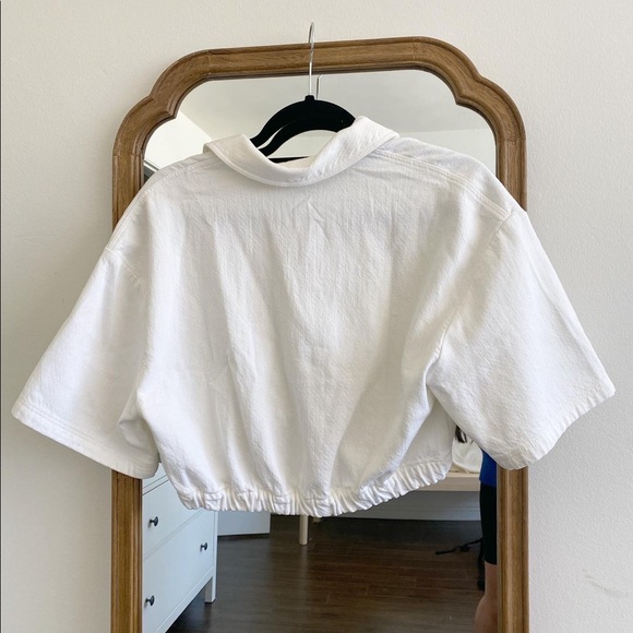 SOLD!! White Collared Crop Top from Zara - Picture 2 of 3